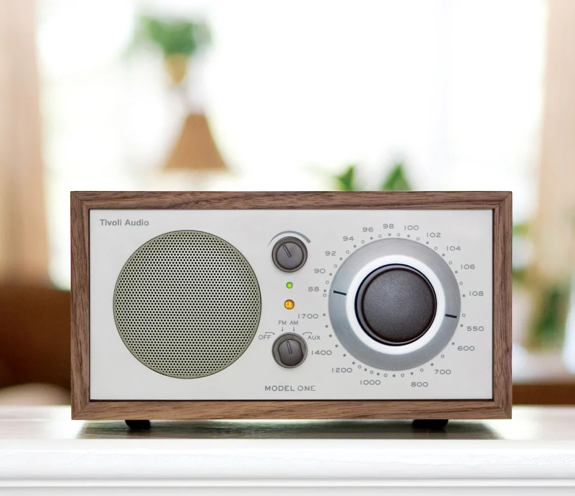 Tivoli Audio ραδιόφωνο Bluetooth και φορητά ηχεία στην Apopsis Sound Ελλάδα και Κύπρος
